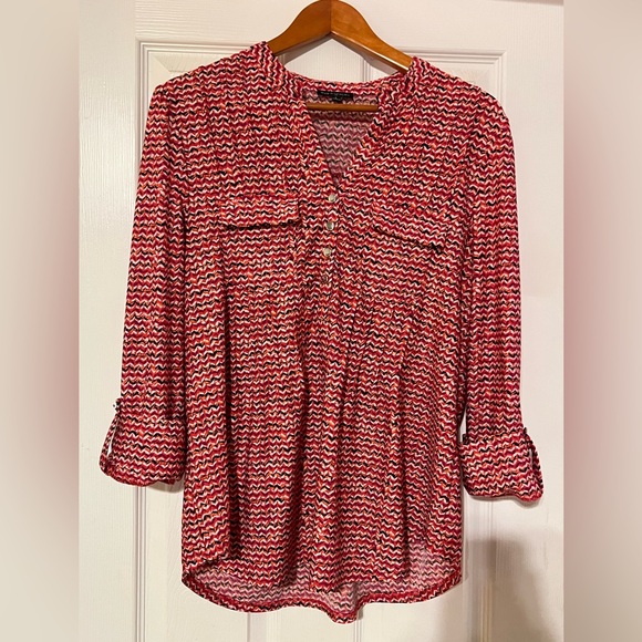 Ava & Grace Tops - Ava & Grace Women's Geometric Patterned Top , size L